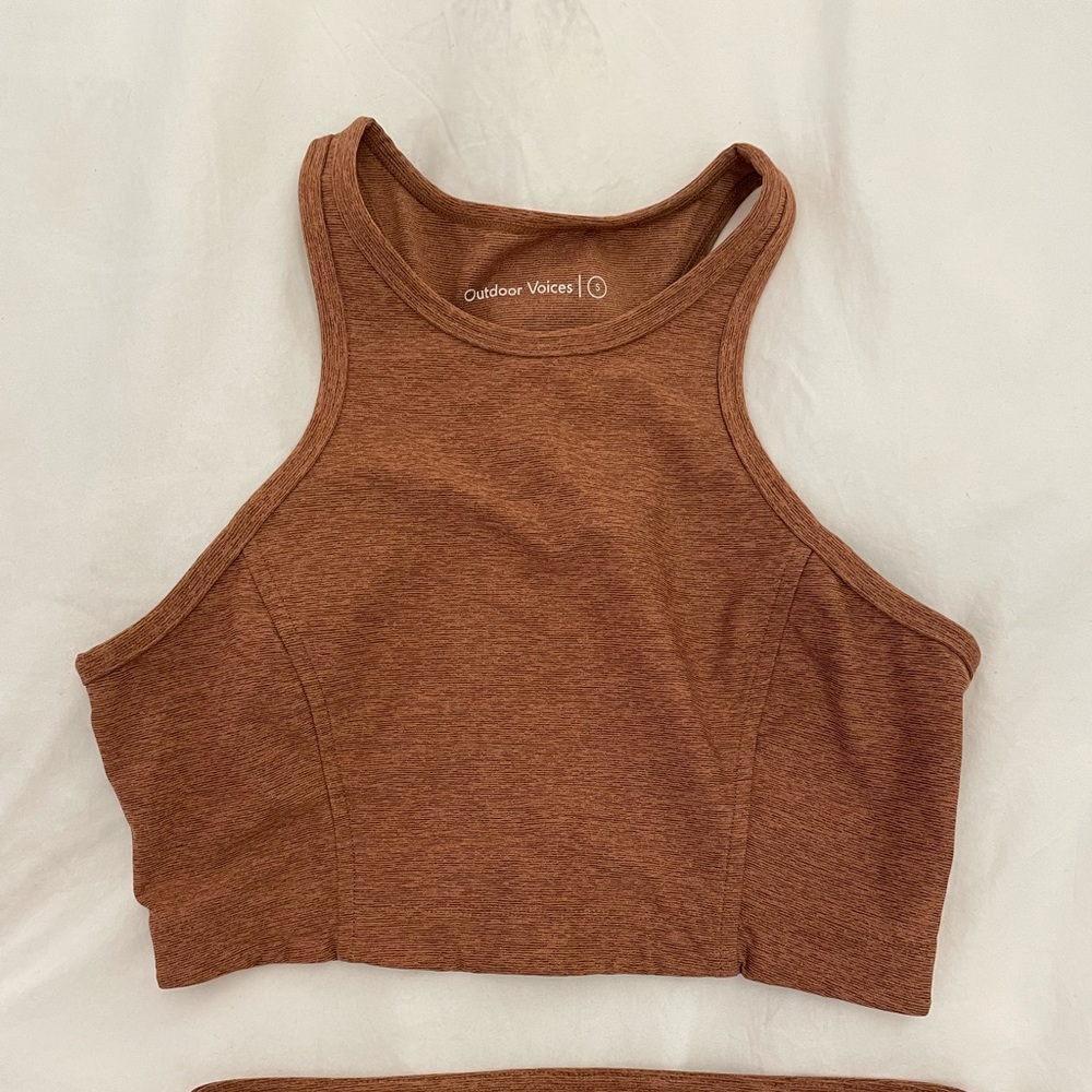 Outdoor Voices Matching Set - leggings and crop top
